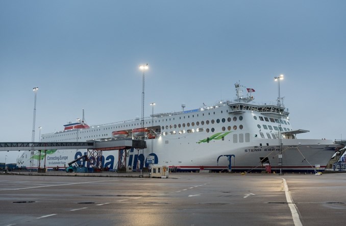 Drugi 240-metrowy prom Stena Line na linii Gdynia – Karlskrona. Zmieści 200 ciężarówek 