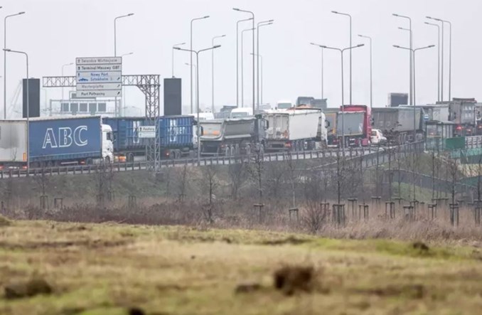 Gdańsk. Ciężarówki czekające na załadunek węgla nie będą blokować dróg  