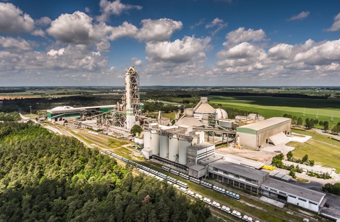Cementownie szykują się do wychwytywania CO2. Potrzebne zmiany prawa  
