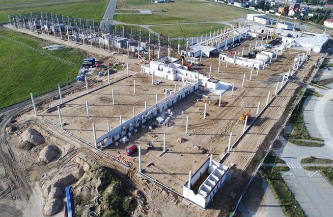 Startują roboty rozbiórkowe pod megalotnisko. Pierwsza umowa wykonawcza CPK