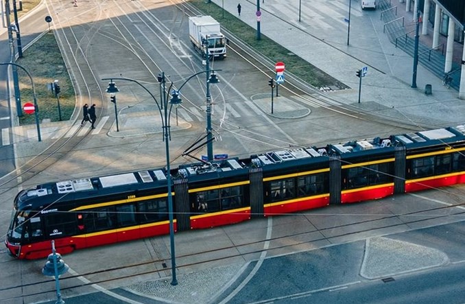 Łódź: Symboliczny pogrzeb komunikacji miejskiej. Czy jest aż tak źle? 