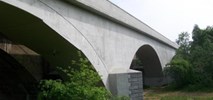 Ośmiu chętnych budować most kolejowy do miasta-widma   