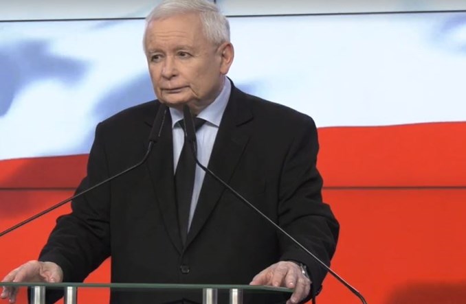 Kaczyński: Rząd przystąpił do realizacji zapowiedzi PiS. Bezpłatne autostrady w Sejmie 