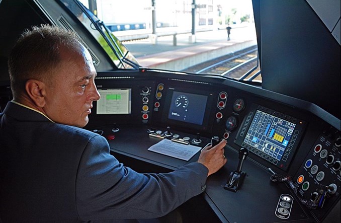 Kierowcy, motorniczowie i pracownicy kolei z ochroną prawną. Jest podpis prezydenta