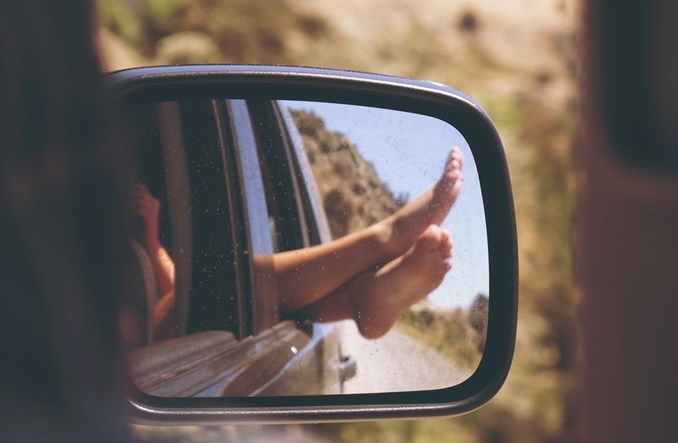 Jak podróżują Polacy? Samochodem chętnie na wakacje i długi weekend