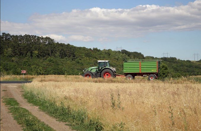 Łódzkie przeznacza 22 mln zł na drogi wiejskie 