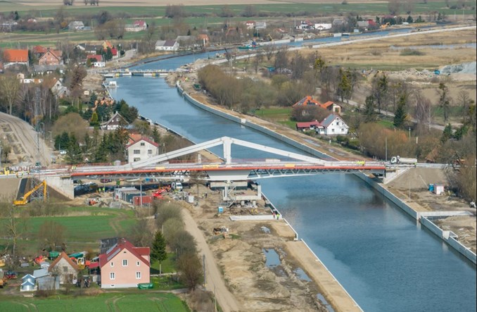 Nowy most w Nowakowie dostępny dla kierowców