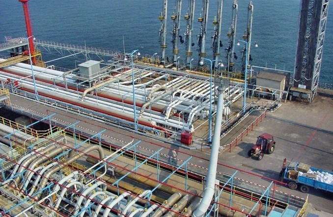 Naftoport rośnie w siłę dzięki odejściu od rosyjskiej ropy naftowej