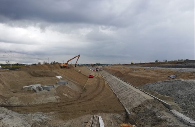 Firmy dołożyły miliard do realizowanych inwestycji 