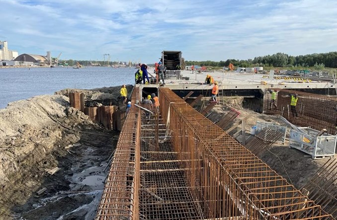 Szczecin: Trwa budowa nowych nabrzeży w porcie morskim
