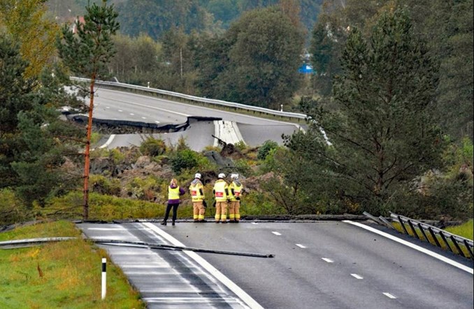 Szwecja: Co najmniej kilka miesięcy utrudnień po osuwisku na autostradzie E6