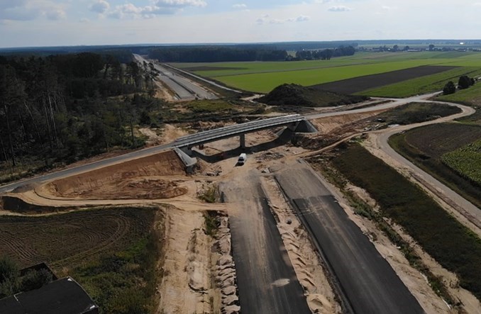 Inwestor ma prawo badać oferty wykonawców                                                                                                          .