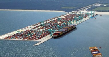 Świnoujście: Głębokowodny terminal kontenerowy z decyzją środowiskową