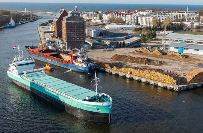 Kołobrzeski port morski wraca do gry w przeładunkach zboża