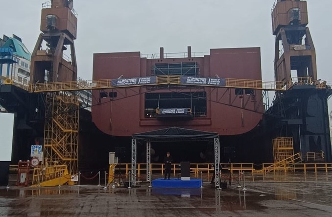 Zwodowano kadłub pierwszego polskiego promu 