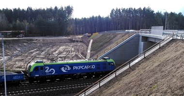 Rail Baltica: Można korzystać z wiaduktu nad torami w Łapach 