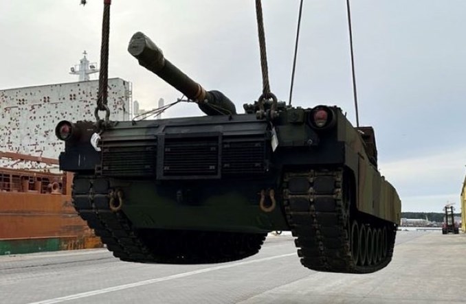 Kolejna dostawa nowego sprzętu wojskowego do Polski drogą morską Kolejna dostawa nowego sprzętu wojskowego do Polski drogą morską