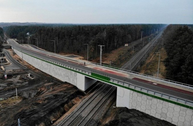 W Myszkowie kierowcy jeżdżą już wiaduktem nad torami 