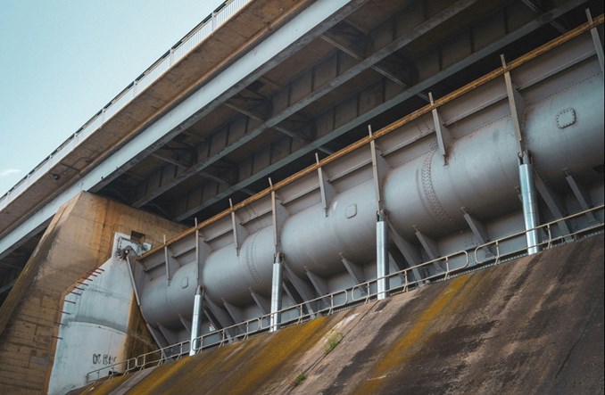 Cena o ponad milion w dół. Compremum ma aneks do umowy