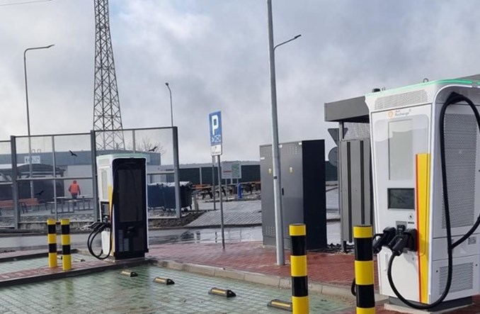 Można ładować samochody elektryczne przy S7 koło Kielc