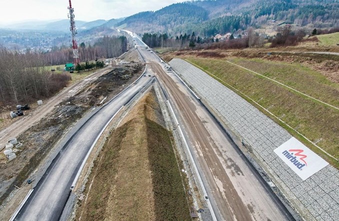 Mirbud ma dwa scenariusze na kolej. Albo przejmie mały, albo duży podmiot