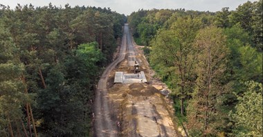Łódzkie: Rok opóźnienia przebudowy DW-486 Ruda – Krzeczów 