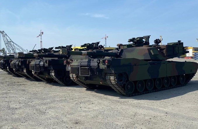 Ostatnia partia używanych Abramsów dotarła do Świnoujścia