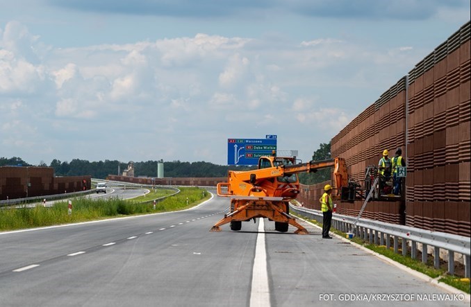 Nowe ekrany akustyczne na S11 obwodnicy Jarocina. 5 ofert w przetargu 