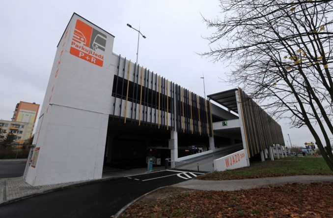 Toruń wprowadzi obniżkę cen na parkingach przesiadkowych P&R