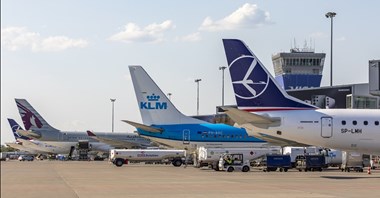 Lotnisko Chopina: Deficyt miejsc parkingowych, ruszyła rozbudowa