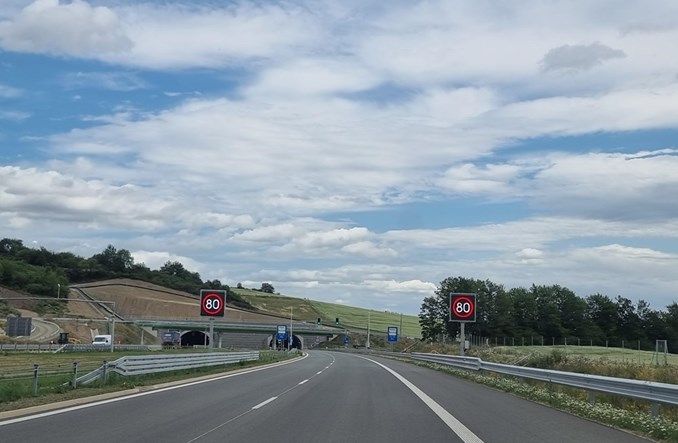 Milion kierowców w tunelu na S3 