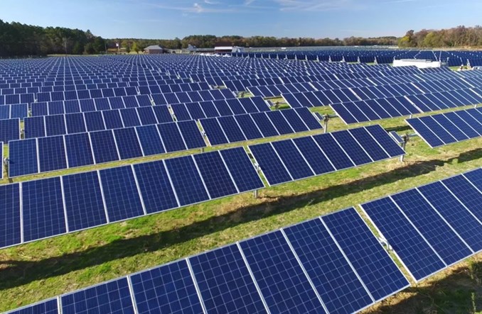Farma fotowoltaiczna w Miłkowicach wspierana przez Amazon już działa 