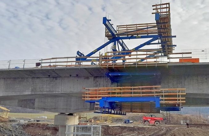 Strabag zakończył betonowanie nawisowe na S19