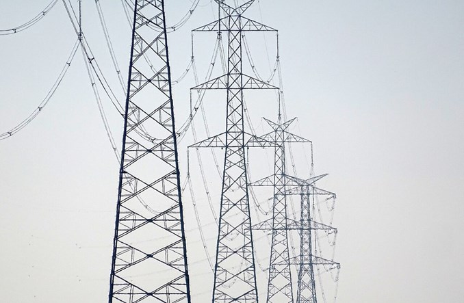 Linie 400kV fundamentem stabilności systemu elektroenergetycznego?
