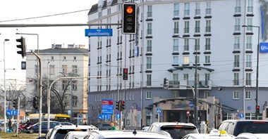 Nowy monitoring na skrzyżowaniach i przejazdach kolejowowo-drogowych w Polsce