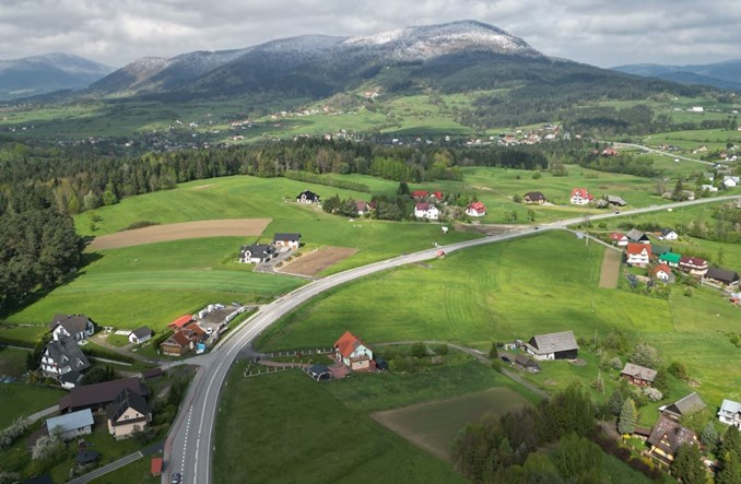 Kolejna umowa na projekt modernizacji DK28