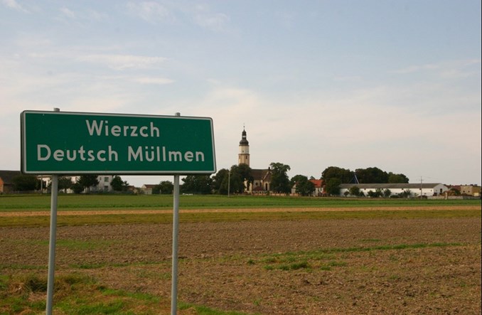 Tablice z historią. Dwujęzyczne oznakowania w Polsce