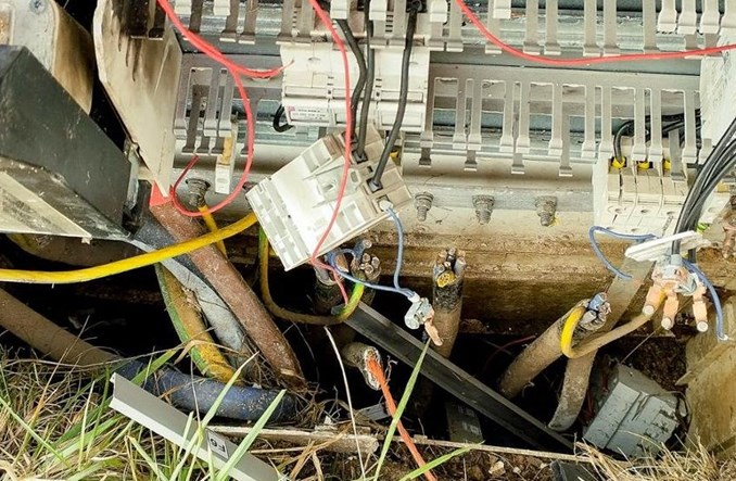 Śląskie. Bezczelna kradzież infrastruktury na A1 