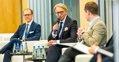 System Projektuj i buduj uderza w projektantów