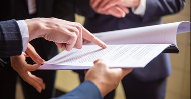 Sejm przyjął pierwszy pakiet deregulacyjny. Zmiany w postępowaniach przed KIO 