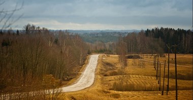 Transport drewna niszczy łotewskie drogi