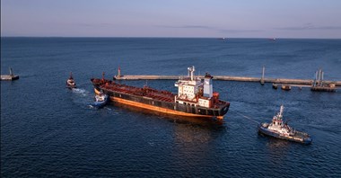 Koniec impasu, Khatanga opuściła Port Gdynia po ośmiu latach
