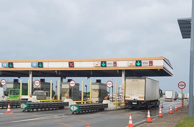 A1 w wakacje będzie płatna. Klimczak wskazał jeden wyjątek