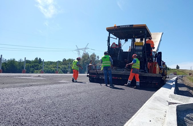 S19 Babica-Jawornik. Próbny odcinek nawierzchni ułożony