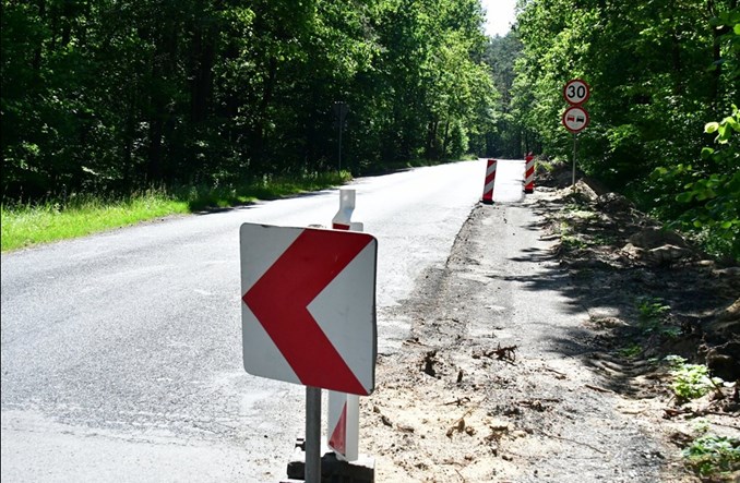 Lubelskie. Trwa przebudowa drogi na Roztocze 