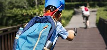 MI: W kasku rowerem lub hulajnogą do 16. roku życia