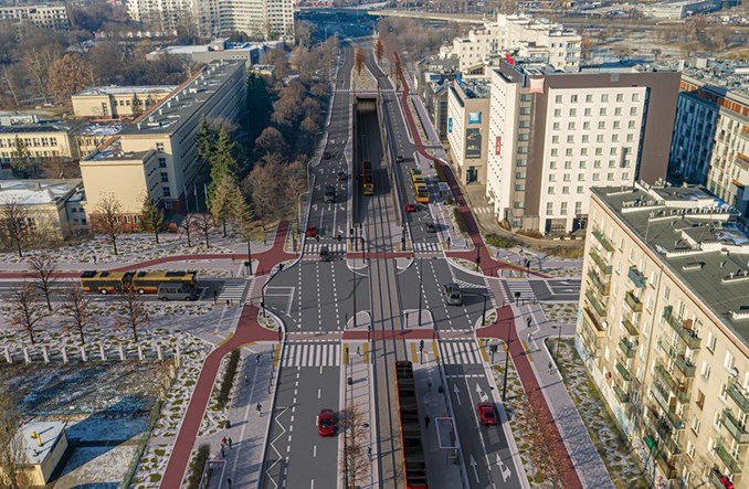 ZUE z niższymi przychodami, ale wyższą marżą 