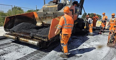Warszawa. Wiadukt na Chełmżyńskiej wkrótce z nawierzchnią 