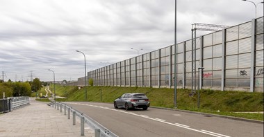 Warszawski wiadukt bez dojazdów otwarty po 12 latach