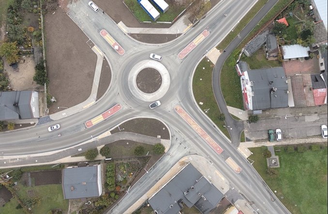 Łódzkie. Rozbudowa drogi wojewódzkiej wkracza w decydującą fazę 